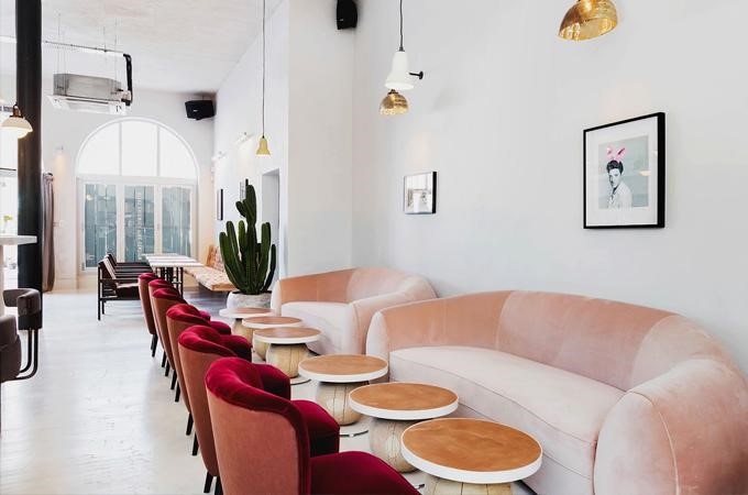 Restaurant Chairs That Are Anything But Traditional 3